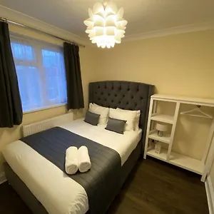 https://apartment-20-excel-london.brighton-hotels-england.com